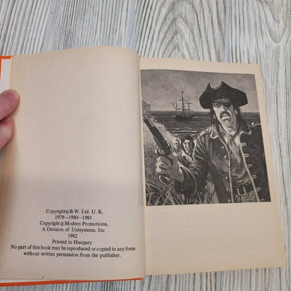 2 Legendary Classics Books Treasure Island‎ and Huckleberry Finn Hardcover Twain - Picture 7 of 7